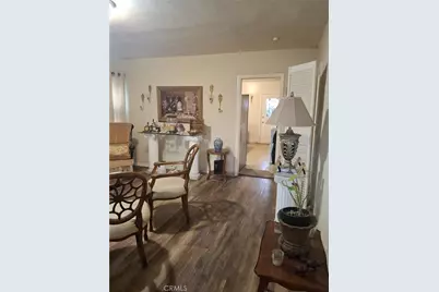1346 W Century, Los Angeles, CA 90044 - Photo 4