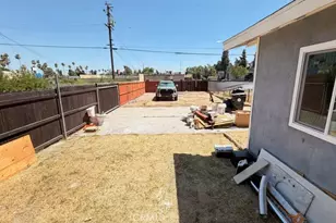 215 W 23rd, San Bernardino, CA 92405 - Photo 26