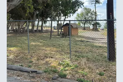 425 Arrowhead Ave, San Bernardino, CA 92404 - Photo 8