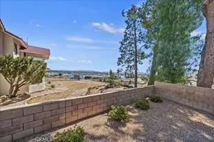 18015 Wildwood, Victorville, CA 92395 - Photo 44