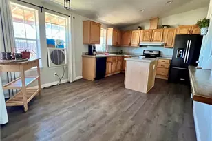 31361 Murrieta, Menifee, CA 92584 - Photo 8