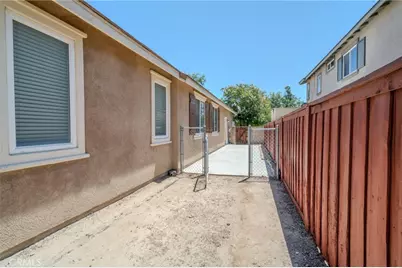 1895 Silver Drop Ln, Hemet, CA 92545 - Photo 48