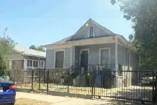 908 E 49th Pl, Los Angeles, CA 90011 - Photo 1