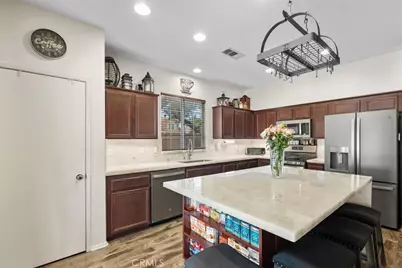 1929 Brilliance, San Jacinto, CA 92582 - Photo 8