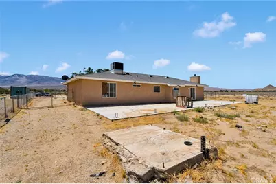 32480 Wren, Lucerne Valley, CA 92356 - Photo 34