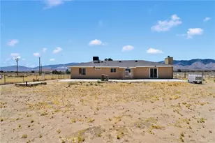 32480 Wren, Lucerne Valley, CA 92356 - Photo 40