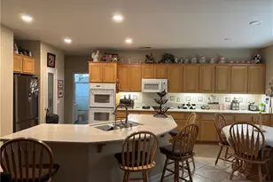 25337 Plumeria, Moreno Valley, CA 92551 - Photo 8