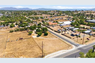 21820 Cajalco Road, Perris, CA 92570 - Photo 40