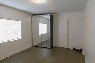 1119 E 4th St, Ontario, CA 91764 - Photo 20