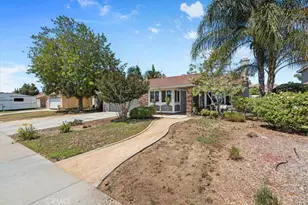 8715 Sandhill Dr, Riverside, CA 92508 - Photo 4