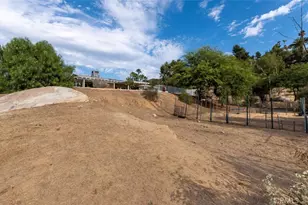 27531 Big Springs Ranch, Hemet, CA 92544 - Photo 30