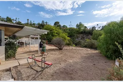 27531 Big Springs Ranch, Hemet, CA 92544 - Photo 34