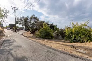 27531 Big Springs Ranch, Hemet, CA 92544 - Photo 4