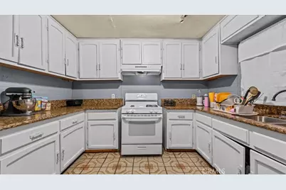 1144 S Washington, San Bernardino, CA 92408 - Photo 32