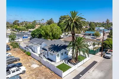 111 S South Lindsay Street, Lake Elsinore, CA 92530 - Photo 2