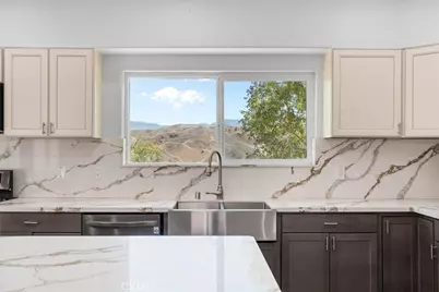 7108 Luane Trail, Colton, CA 92324 - Photo 12
