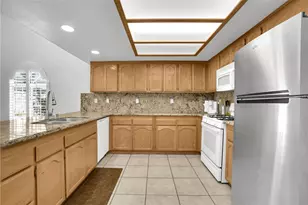 17885 Vista Point, Victorville, CA 92395 - Photo 16