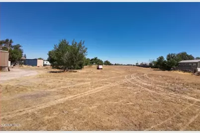 9157 E Avenue S-10, Littlerock, CA 93543 - Photo 8