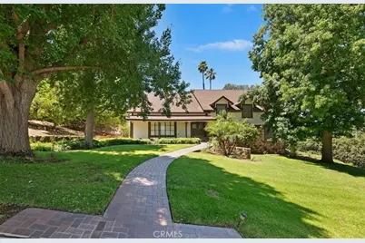 2154 Gainsborough, Riverside, CA 92506 - Photo 2