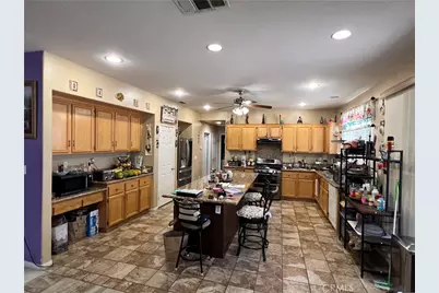 6356 Katrina Place, Palmdale, CA 93552 - Photo 10