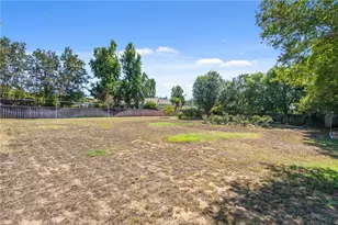 1647 Brittany, Redlands, CA 92374 - Photo 38