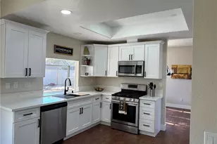 30427 Miranda, Menifee, CA 92584 - Photo 20