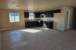 648 W 21st St, San Bernardino, CA 92405 - Photo 6