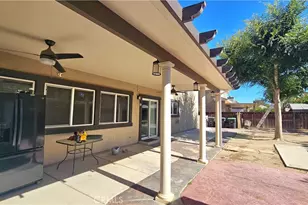 761 Shiraz, Hemet, CA 92545 - Photo 2