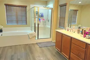 761 Shiraz, Hemet, CA 92545 - Photo 8