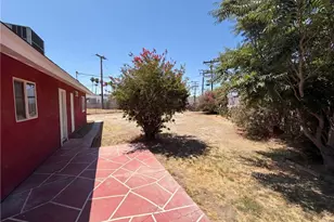 215 Laurel, Hemet, CA 92544 - Photo 18