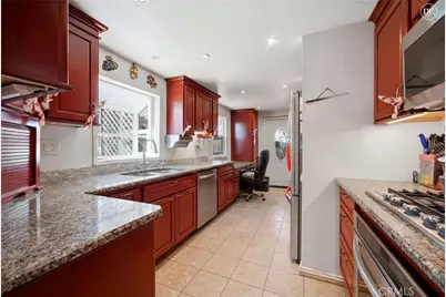 25030 Pebble Creek, Moreno Valley, CA 92551 - Photo 8