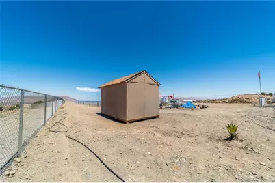25333 Valley View, Apple Valley, CA 92308 - Photo 16