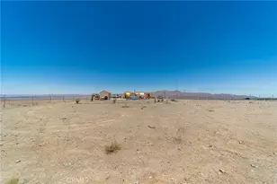 25333 Valley View, Apple Valley, CA 92308 - Photo 18