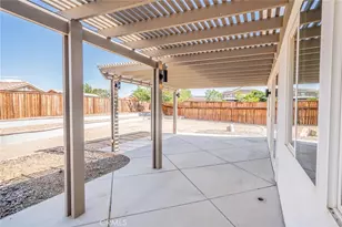 13637 Larkspur Ct, Victorville, CA 92394 - Photo 26