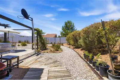 24640 Wild Calla Drive, Moreno Valley, CA 92557 - Photo 32
