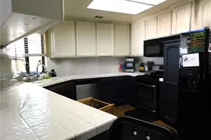 10130 Evelyn, California City, CA 93505 - Photo 4