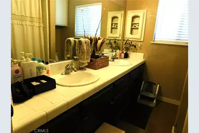 10130 Evelyn, California City, CA 93505 - Photo 8