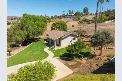 15510 Surrey Court, Riverside, CA 92506 - Photo 54