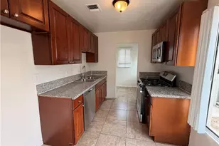 7943 Newcastle, Reseda, CA 91335 - Photo 2