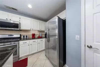 3370 Freeport, Corona, CA 92881 - Photo 12