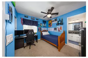 3370 Freeport, Corona, CA 92881 - Photo 24