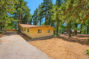 30891 Valley Oak, Running Springs, CA 92382 - Photo 2