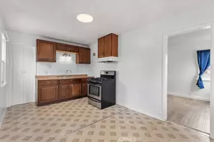 924 S Broadway, Santa Ana, CA 92701 - Photo 4
