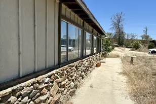 32801 Red Mountain Rd, Hemet, CA 92544 - Photo 2