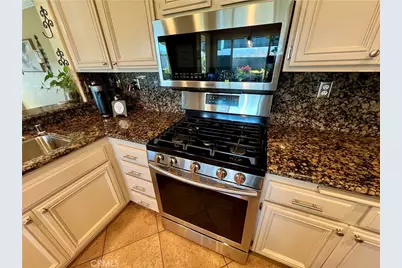 2636 Las Mercedes Lane, Corona, CA 92879 - Photo 22
