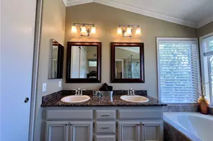 2636 Las Mercedes Ln, Corona, CA 92879 - Photo 36