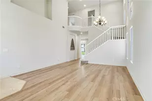 39543 Bainbridge Cir, Murrieta, CA 92563 - Photo 8