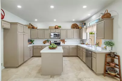 39543 Bainbridge Circle, Murrieta, CA 92563 - Photo 14