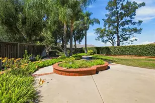 24221 Summit Ridge Cir, Moreno Valley, CA 92557 - Photo 32