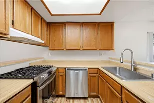 1246 Versailles Cir, Riverside, CA 92506 - Photo 14
